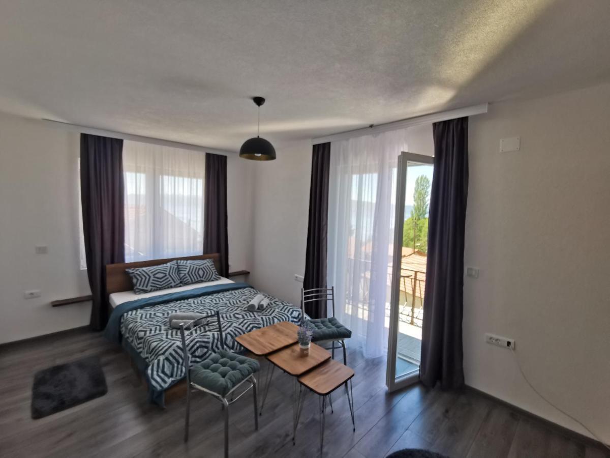 Gopo Guesthouse Elshani 外观 照片
