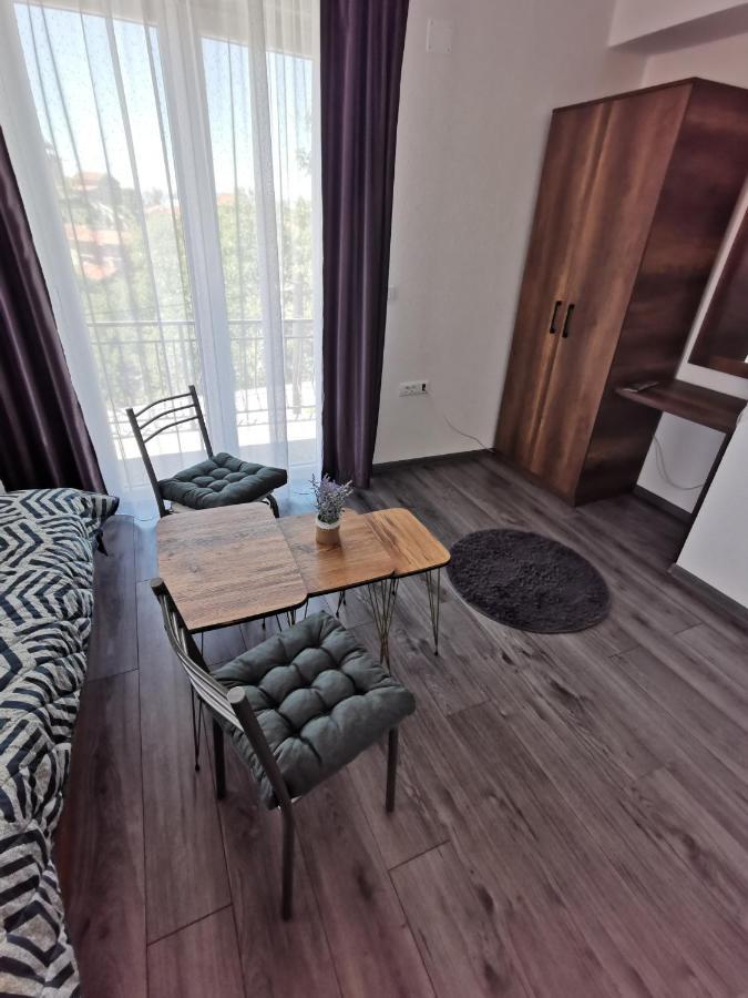Gopo Guesthouse Elshani 外观 照片