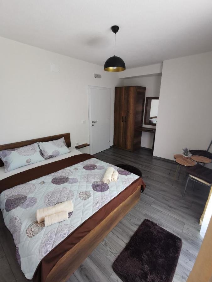 Gopo Guesthouse Elshani 外观 照片